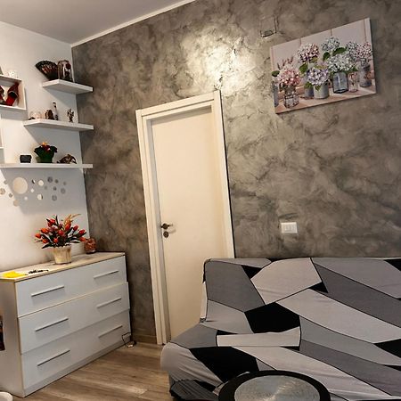 Mirahouse Apartment Lido di Ostia Luaran gambar